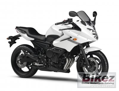 2013 Yamaha XJ6 Diversion photo